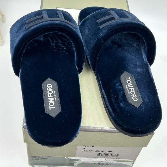 Men’s Tom Ford ocean blue velvet slippers size 9, made in Italy - Picture 6 of 9